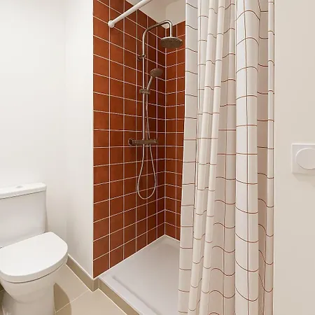 Neuf Metro Buttes Chaumont - 19 - 2p *